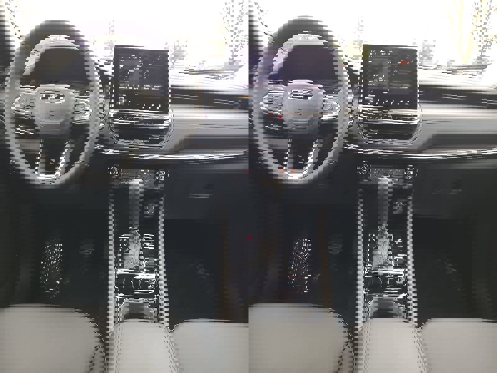 New 2026 Jeep Compass Latitude image 18