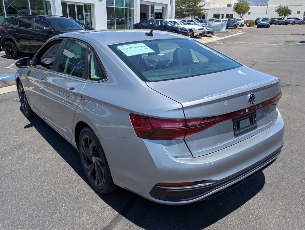 New 2025 Volkswagen Jetta SE image 7