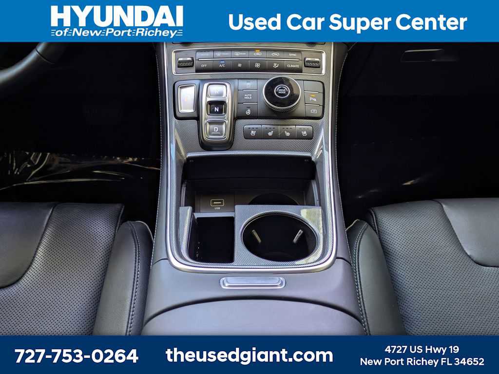 Certified 2023 Hyundai Santa Fe Limited FWD image 23