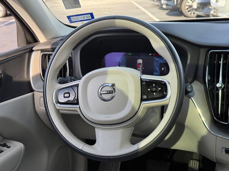 Used 2024 Volvo XC60 B5 Plus w/ Protection Package Premier image 13