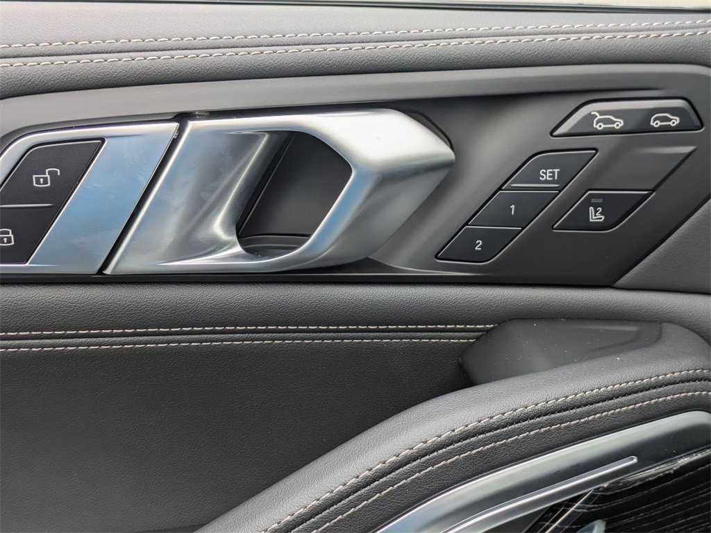 New 2026 BMW X6 xDrive40i image 11