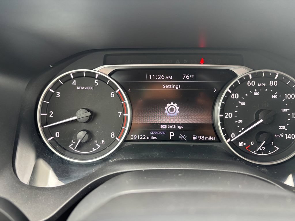 Used 2025 Nissan Rogue S FWD image 19