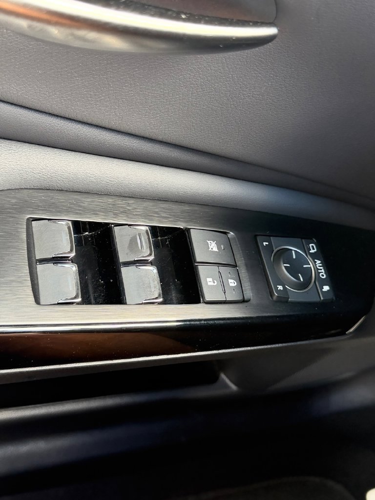 Used 2024 Lexus ES 350 F Sport w/ Accessory Package (Z2) FWD image 34