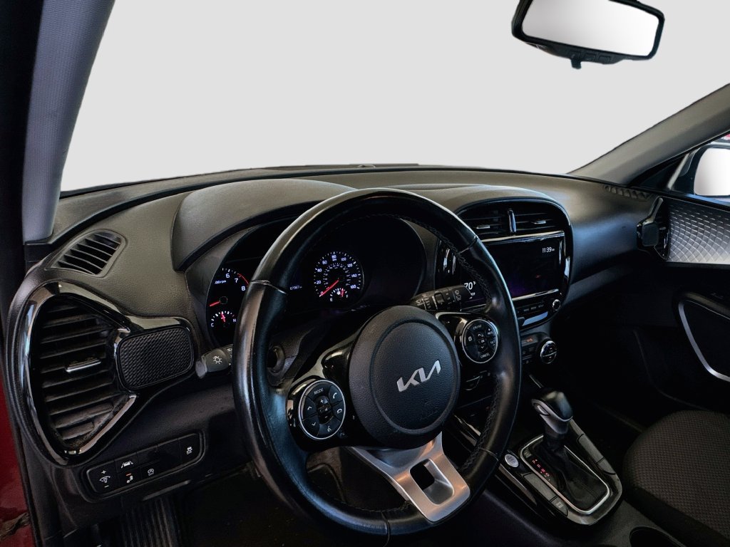 Used 2022 Kia Soul X-Line FWD image 9