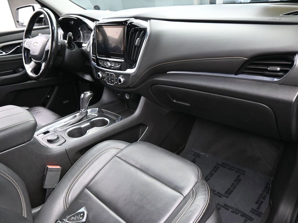 Used 2019 Chevrolet Traverse RS image 46