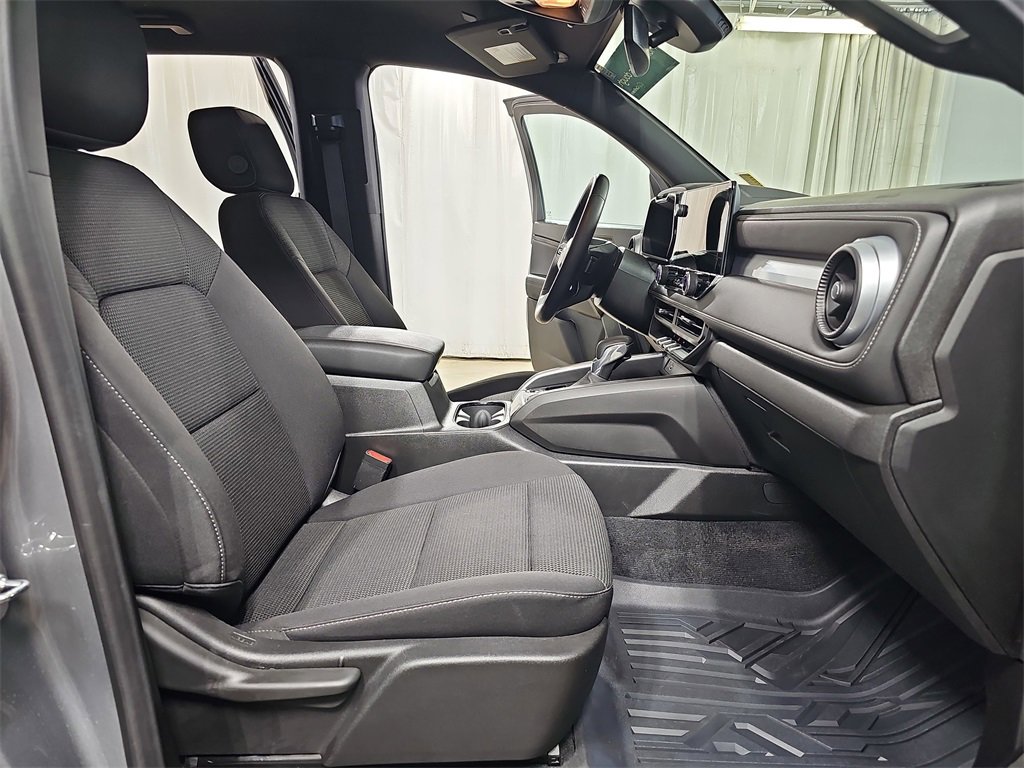 Certified 2025 Chevrolet Colorado LT w/ Advanced Trailering Package image 13