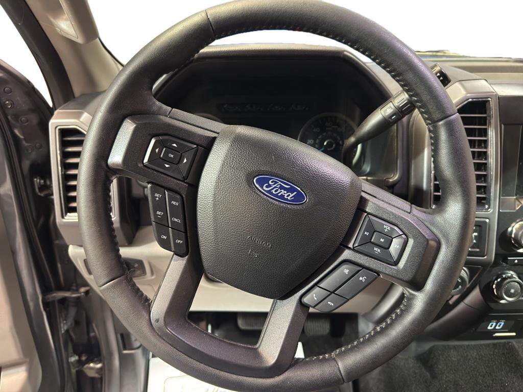 Used 2017 Ford F150 XLT w/ Equipment Group 302A Luxury AWD/4WD image 15