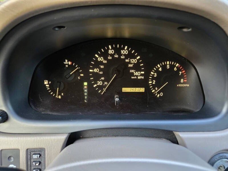 Used 2001 Lexus RX 300 4WD w/ Premium Pkg Plus image 20
