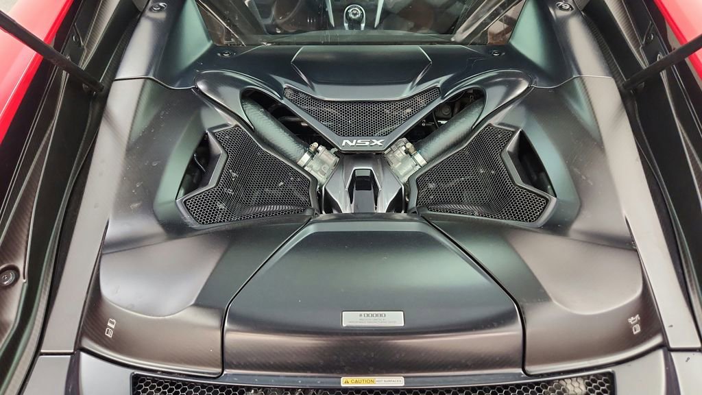 Used 2017 Acura NSX AWD/4WD image 28