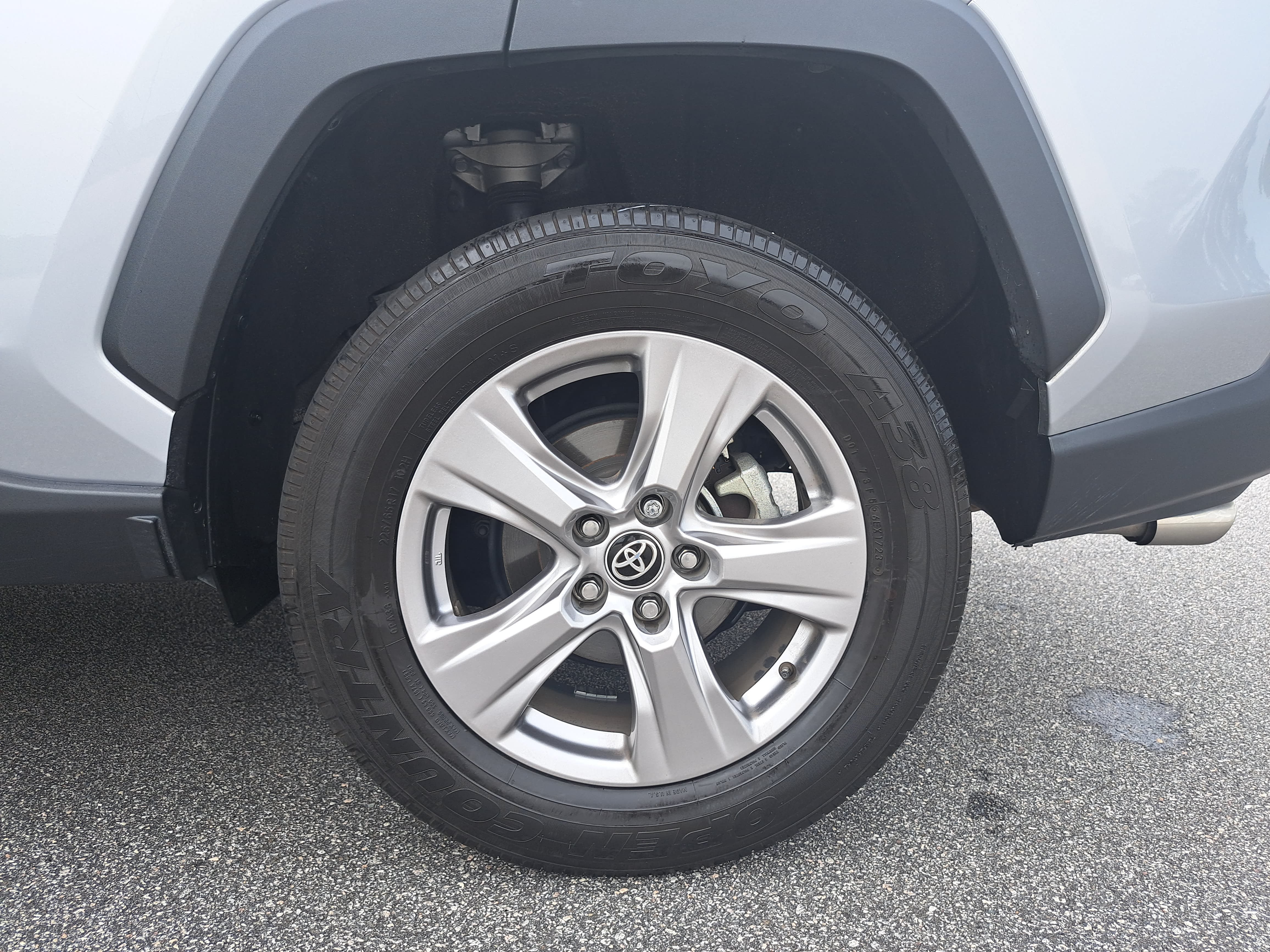 Used 2023 Toyota RAV4 XLE w/ Convenience Package AWD/4WD image 34