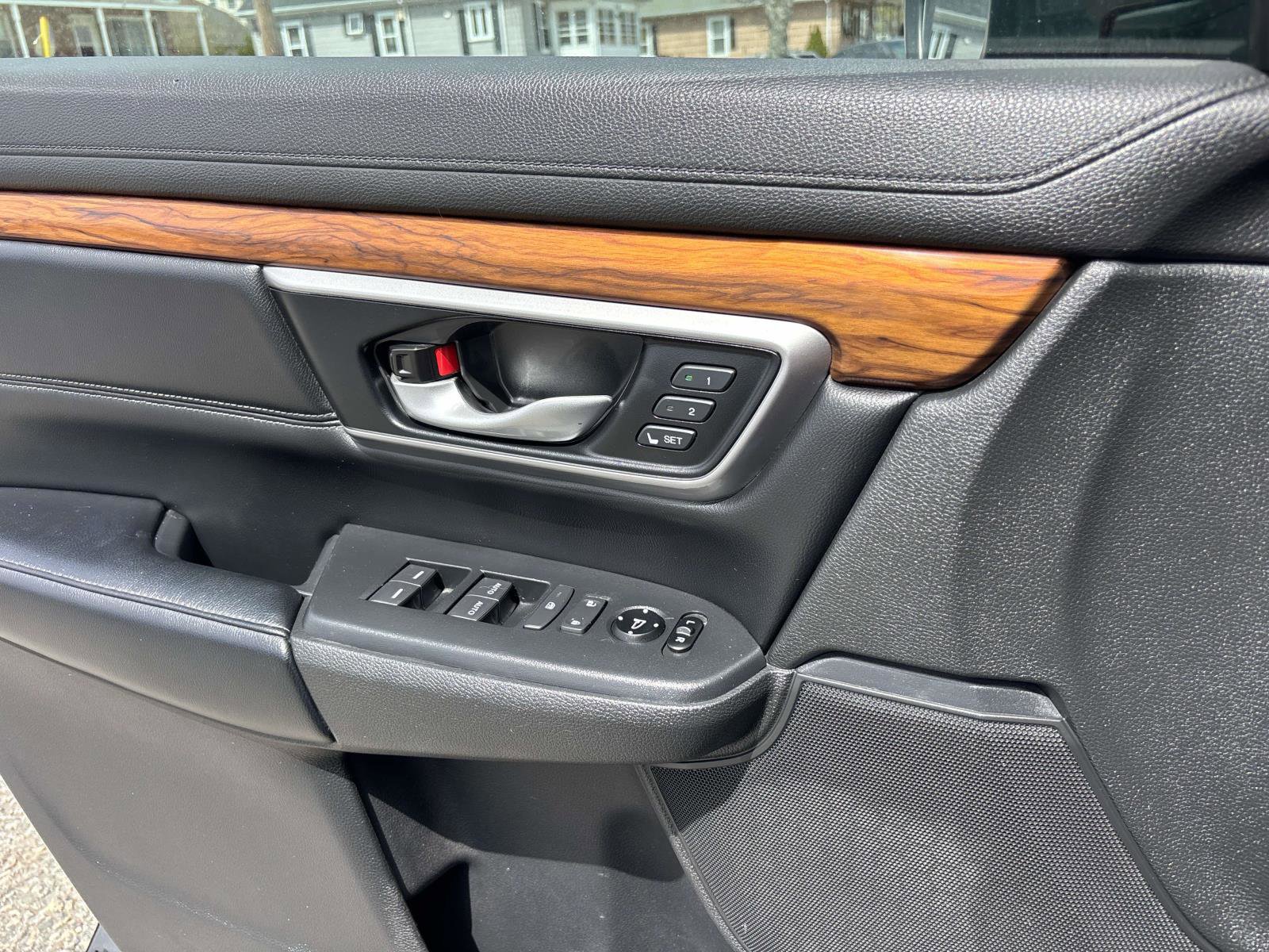 Used 2020 Honda CR-V Touring image 16