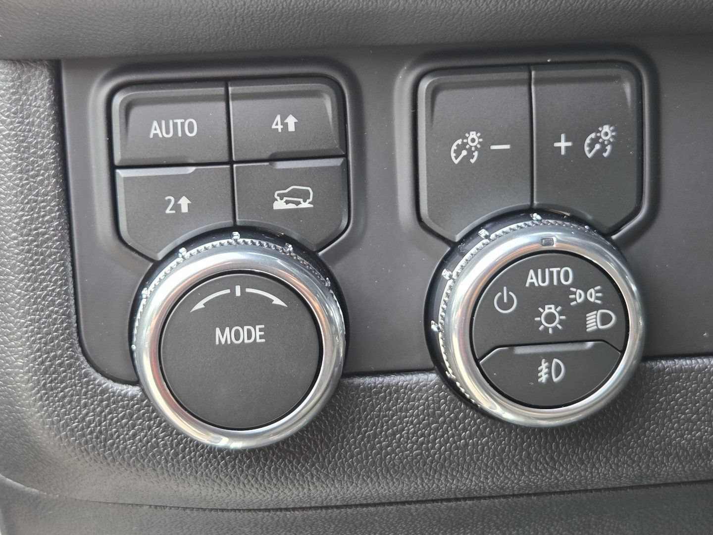 New 2026 GMC Yukon XL Elevation AWD/4WD image 31