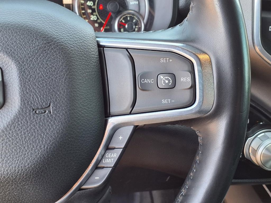 Used 2022 RAM 1500 Laramie AWD/4WD image 35