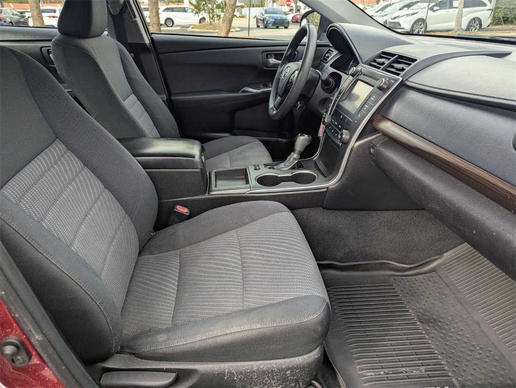 Certified 2017 Toyota Camry LE image 14