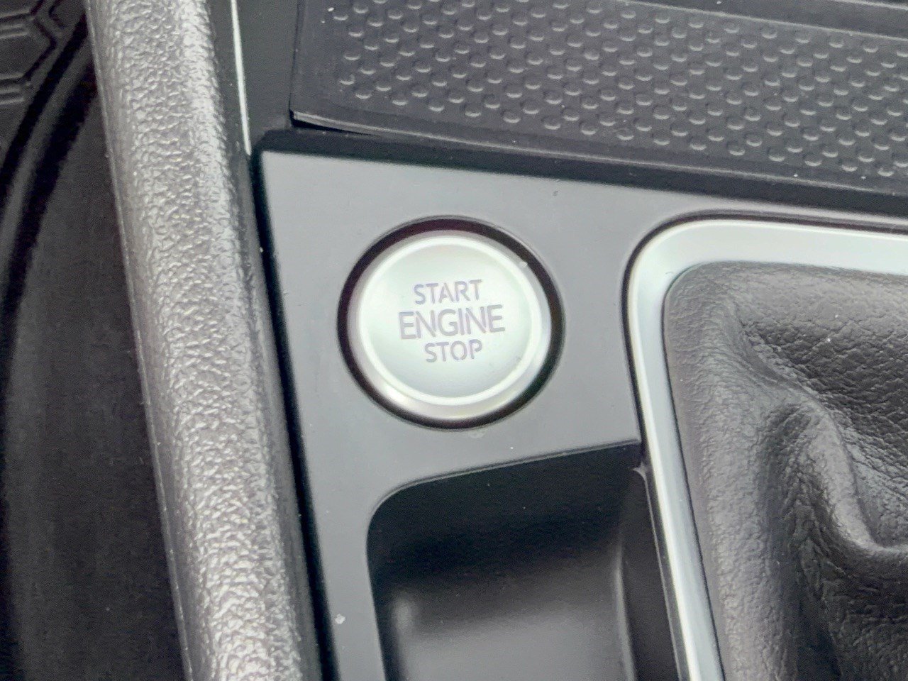 Certified 2025 Volkswagen Jetta GLI Autobahn FWD image 20
