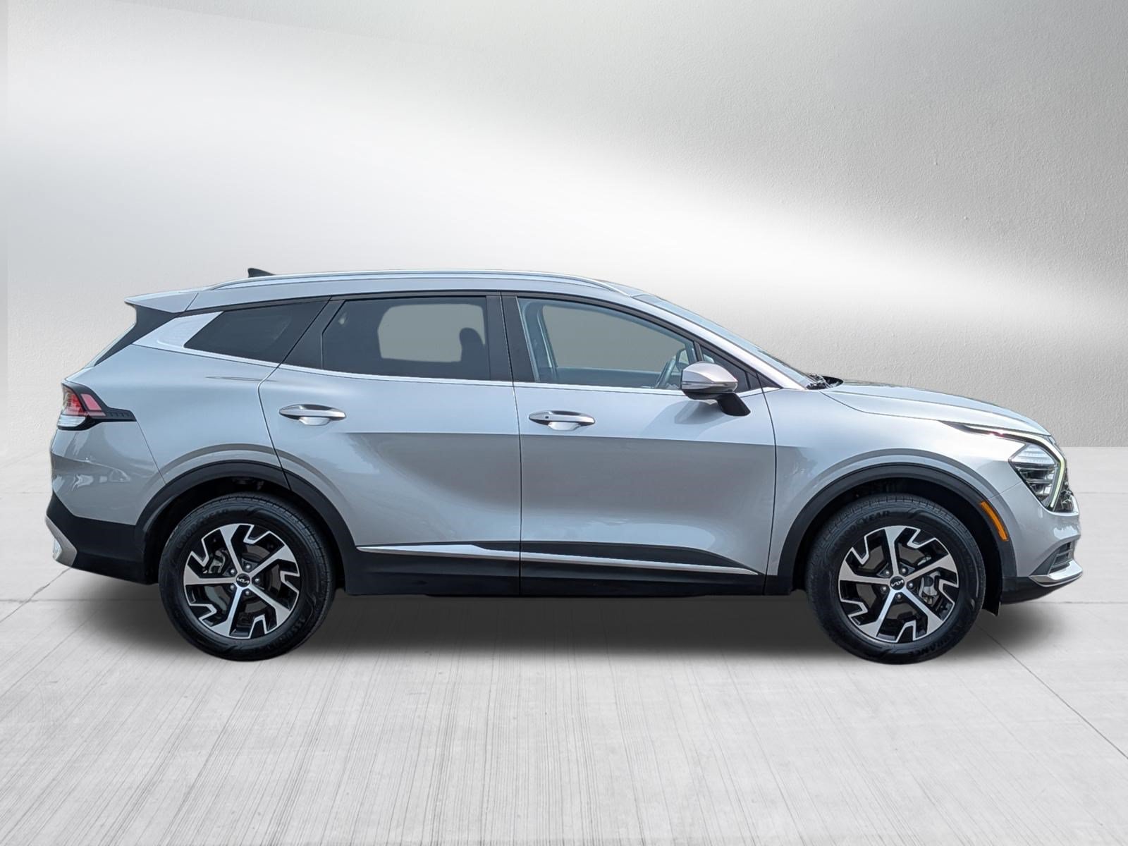 Certified 2024 Kia Sportage EX AWD/4WD image 8