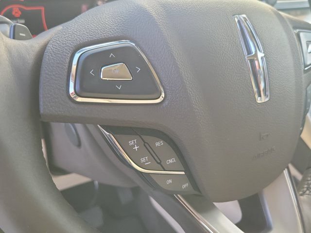 Used 2018 Lincoln MKC Reserve w/ Lincoln MKC Climate Package FWD image 27
