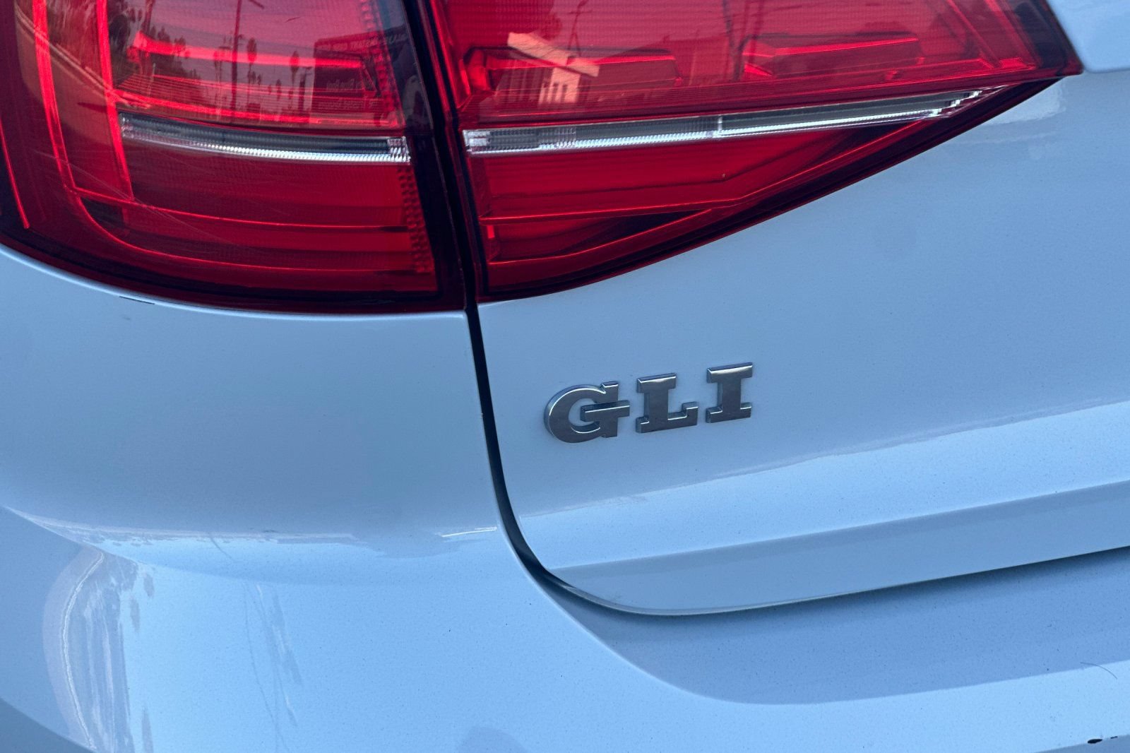 Used 2017 Volkswagen Jetta GLI FWD image 24