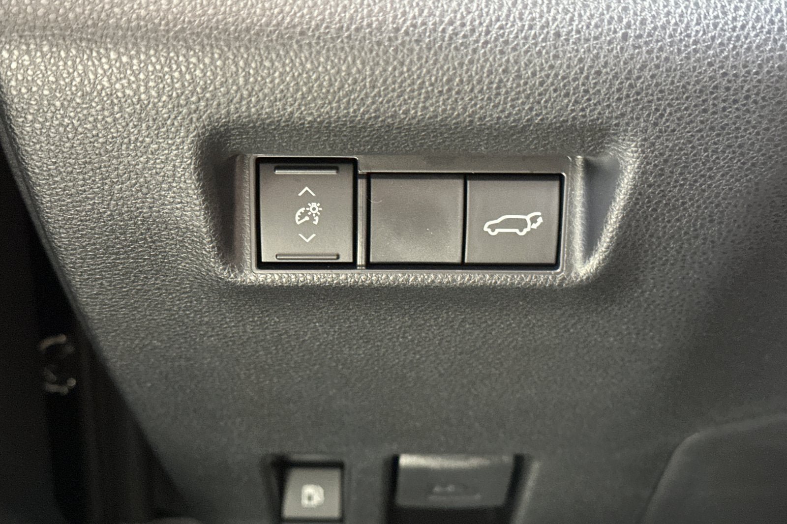 New 2026 Toyota RAV4 AWD Plug-in Hybrid image 28