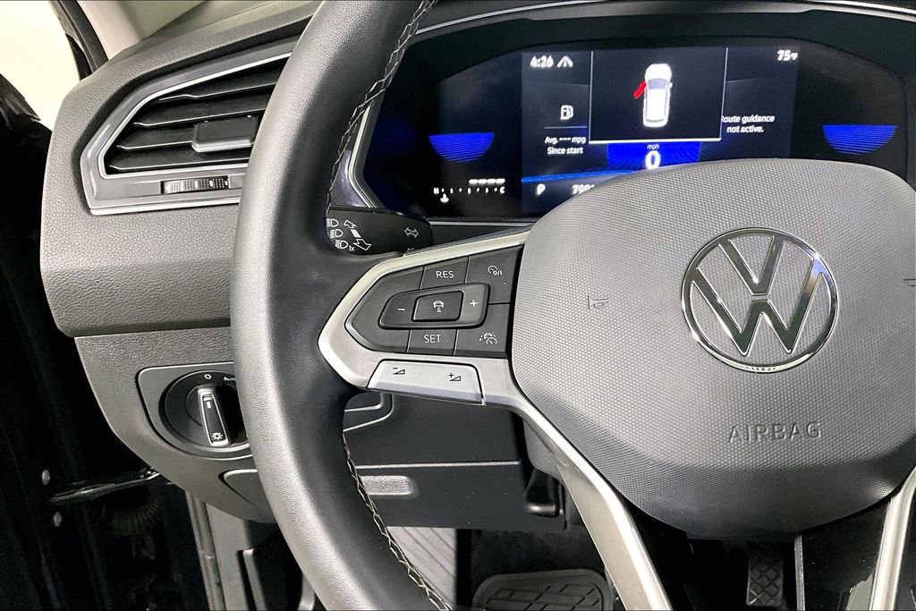 Used 2022 Volkswagen Tiguan SE image 18