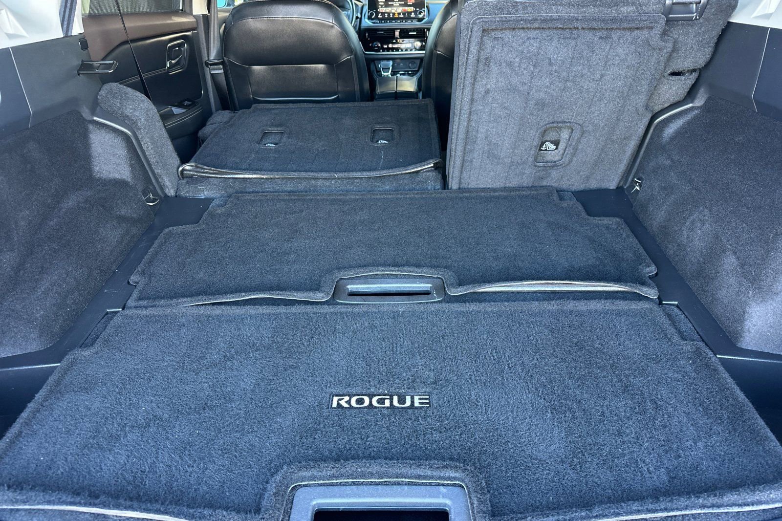 Used 2021 Nissan Rogue SL w/ Premium Package image 13