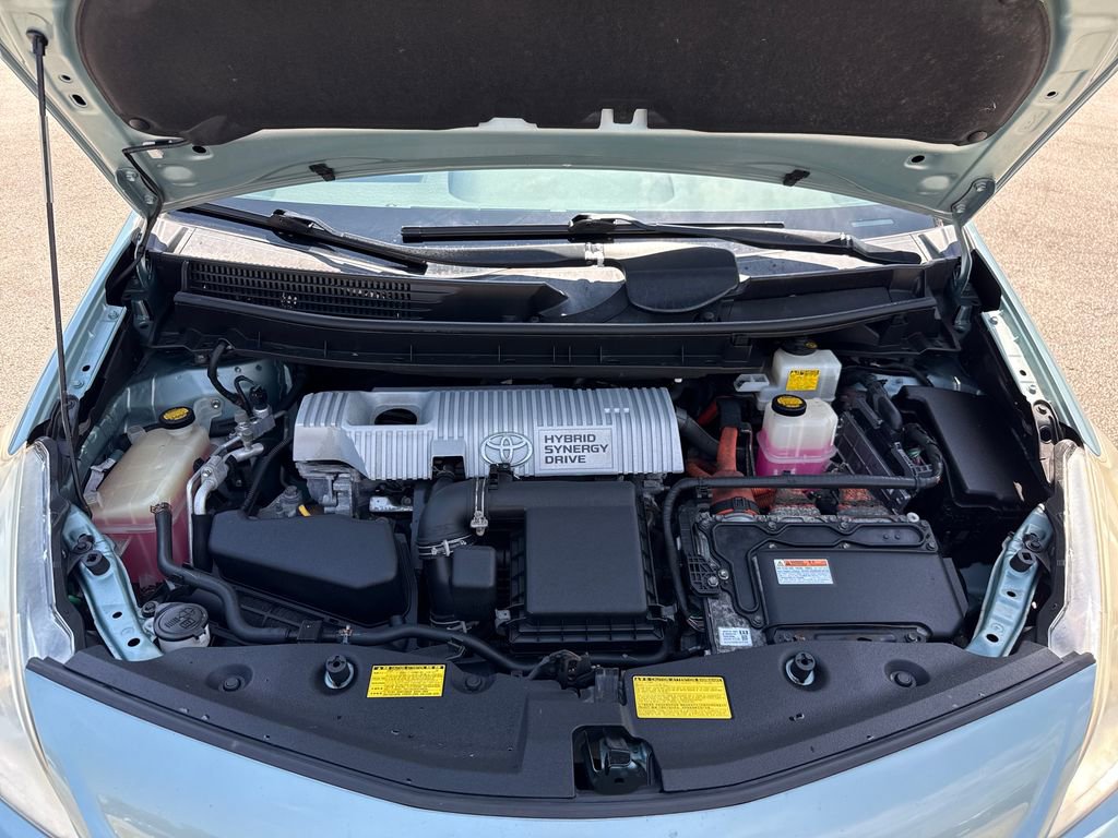 Used 2013 Toyota Prius V Five image 28