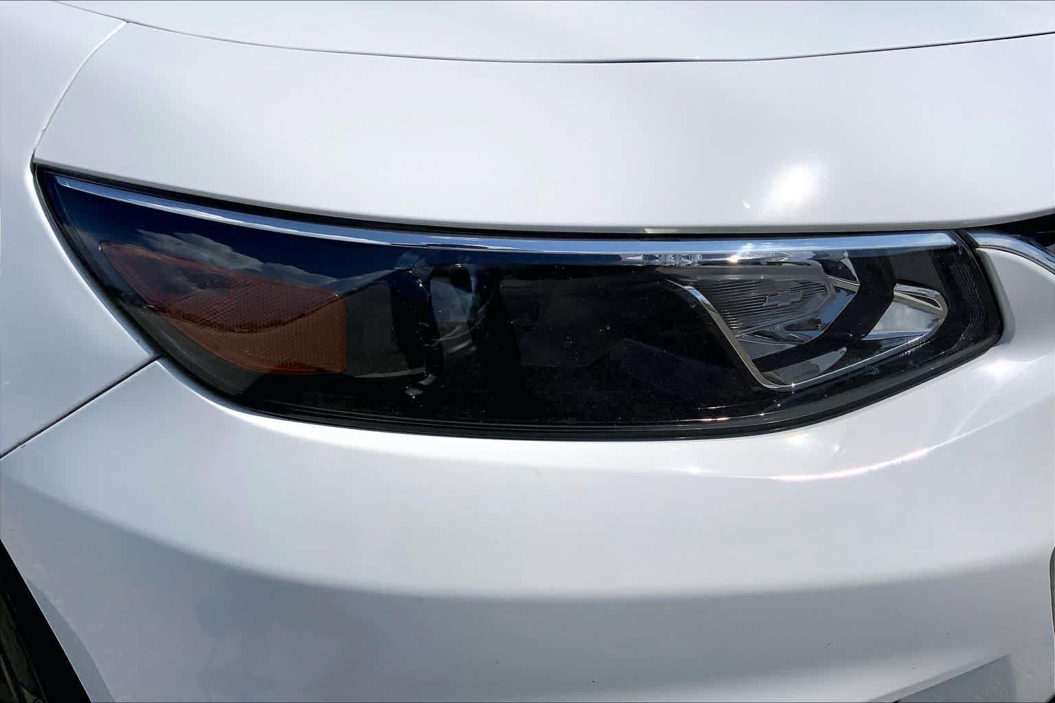 Used 2017 Chevrolet Malibu LT w/ Leather Package FWD image 27