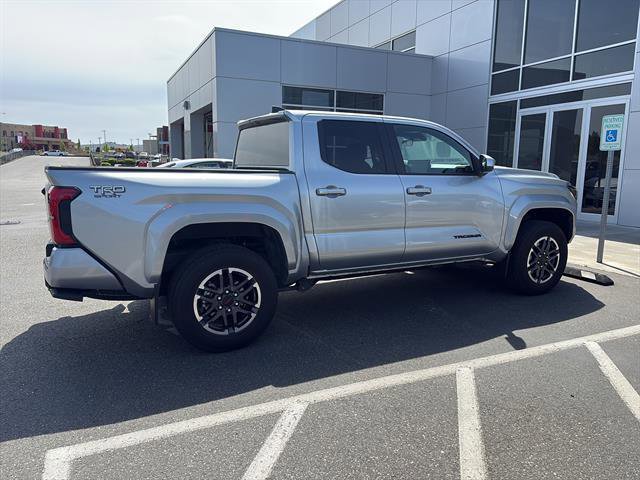 Used 2024 Toyota Tacoma TRD Sport AWD/4WD image 2