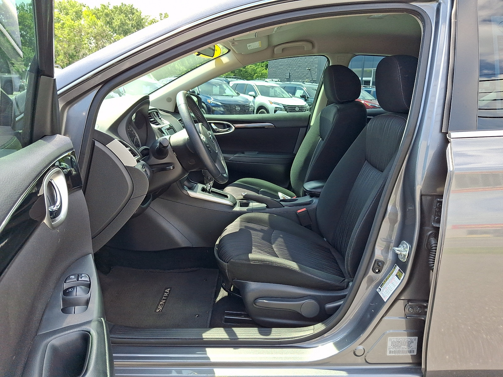Used 2019 Nissan Sentra SV FWD image 15