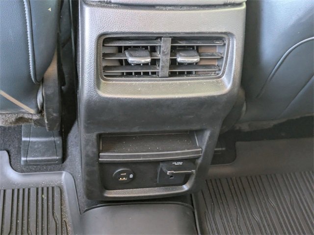 Used 2022 Ford Edge SEL w/ Sport Appearance Package image 28