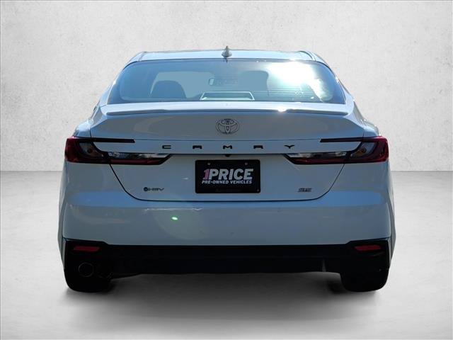 Used 2025 Toyota Camry SE FWD image 6