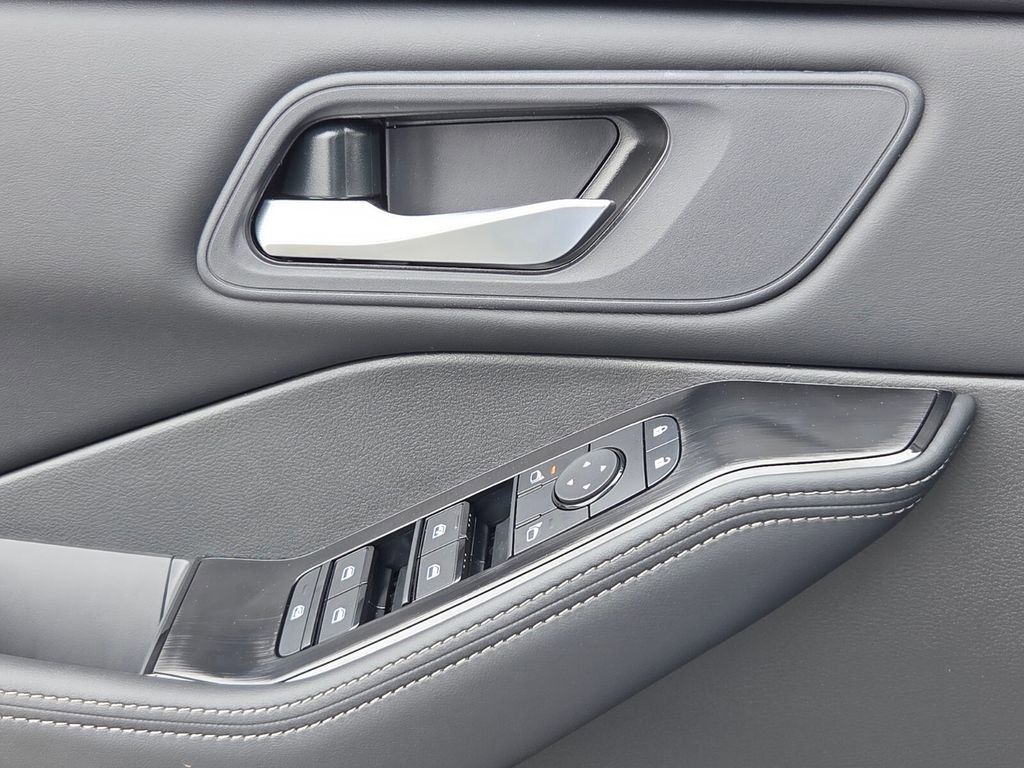 New 2026 Nissan Rogue SV image 26