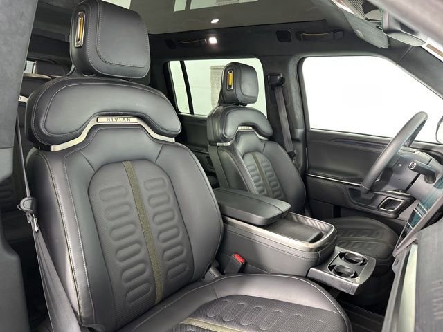 Used 2024 Rivian R1S Adventure image 25