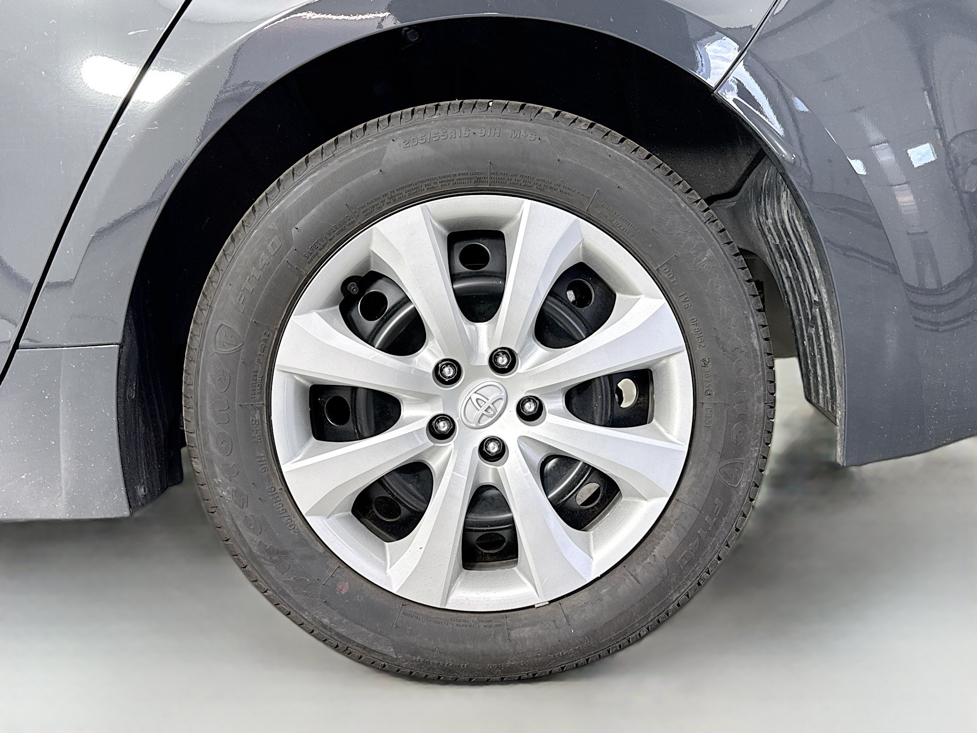 Certified 2026 Toyota Corolla LE FWD image 30