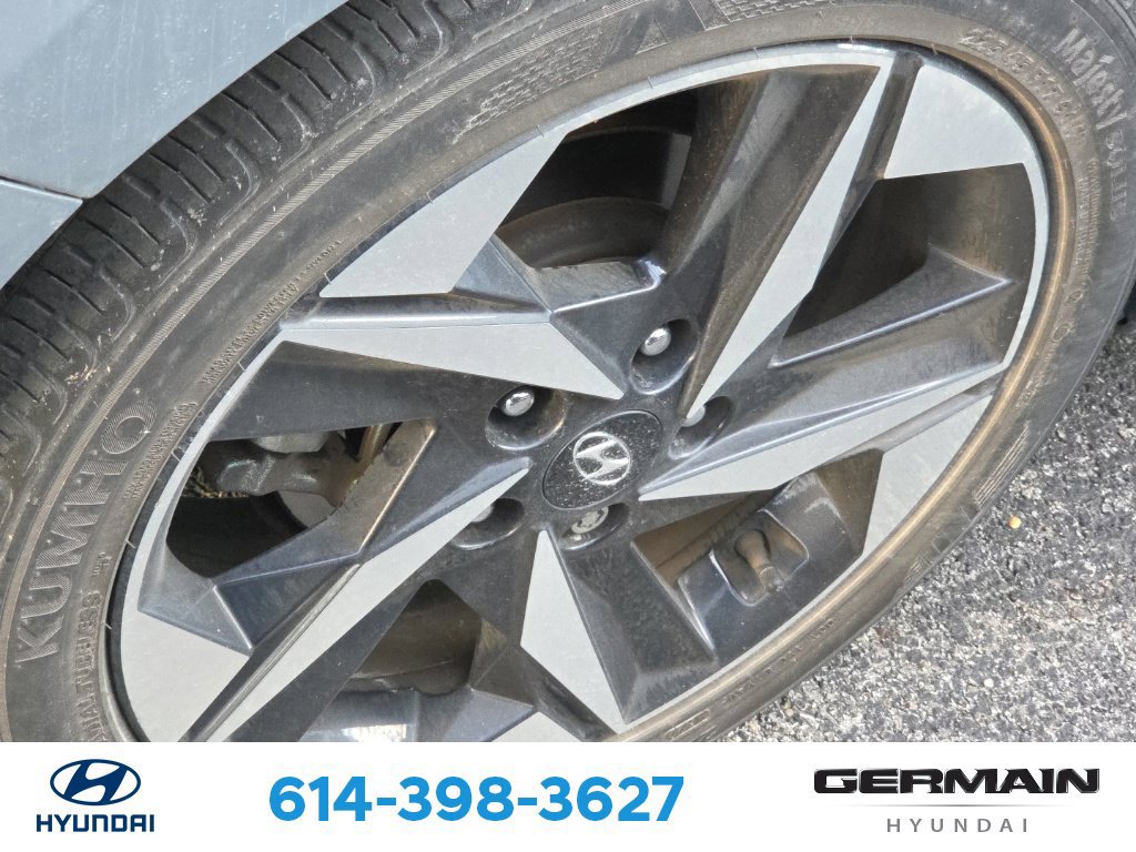 Used 2023 Hyundai Elantra Limited FWD image 12