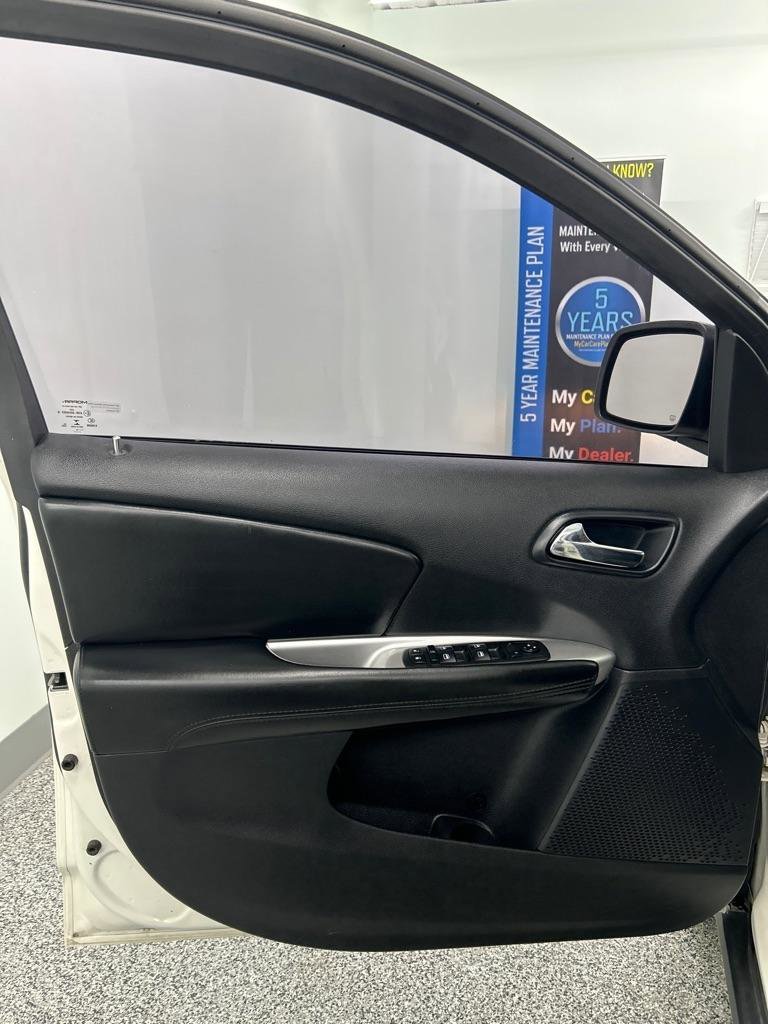 Used 2014 Dodge Journey American Value Package w/ Flexible Seating Group FWD image 17
