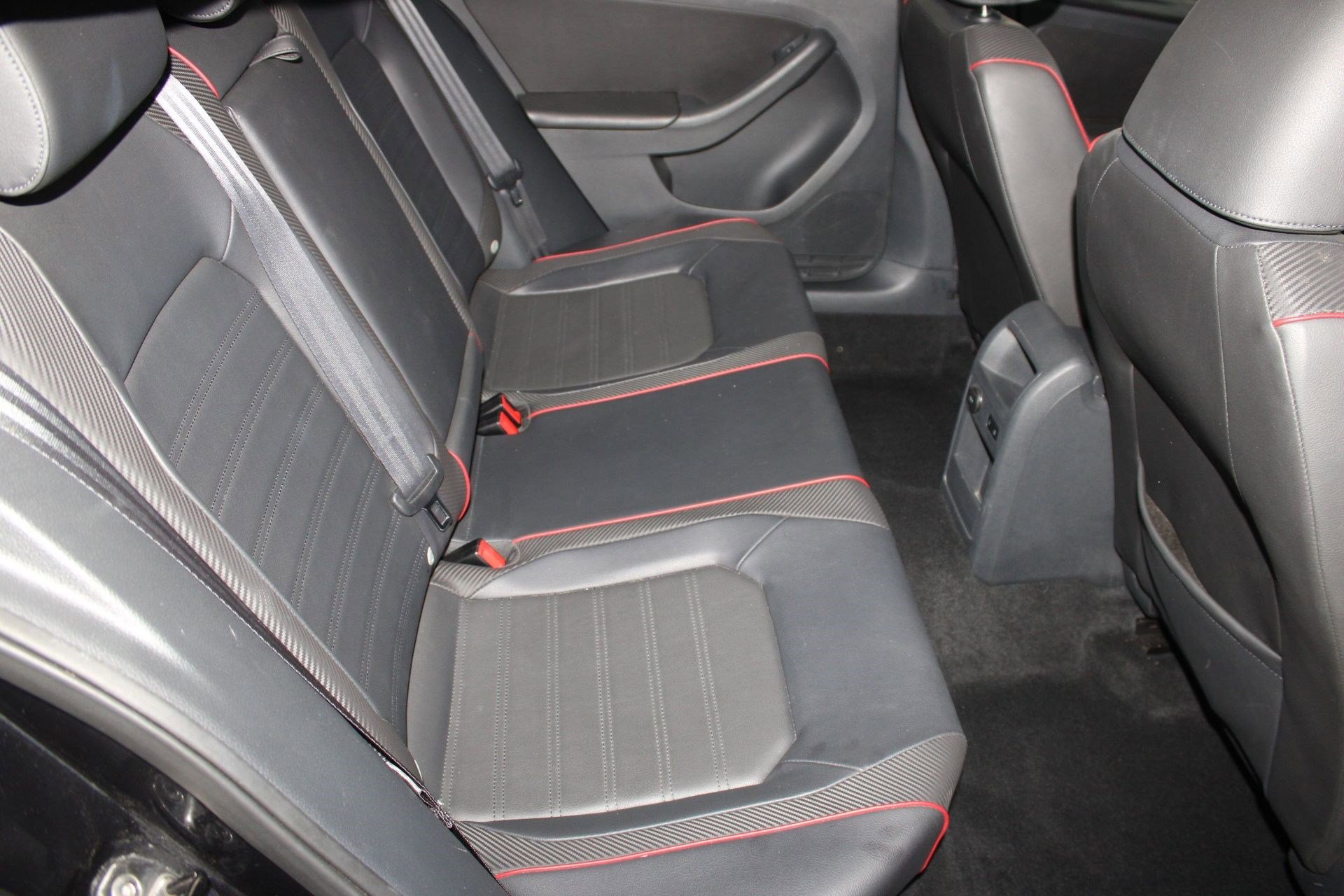 Used 2014 Volkswagen Jetta GLI Edition 30 image 27