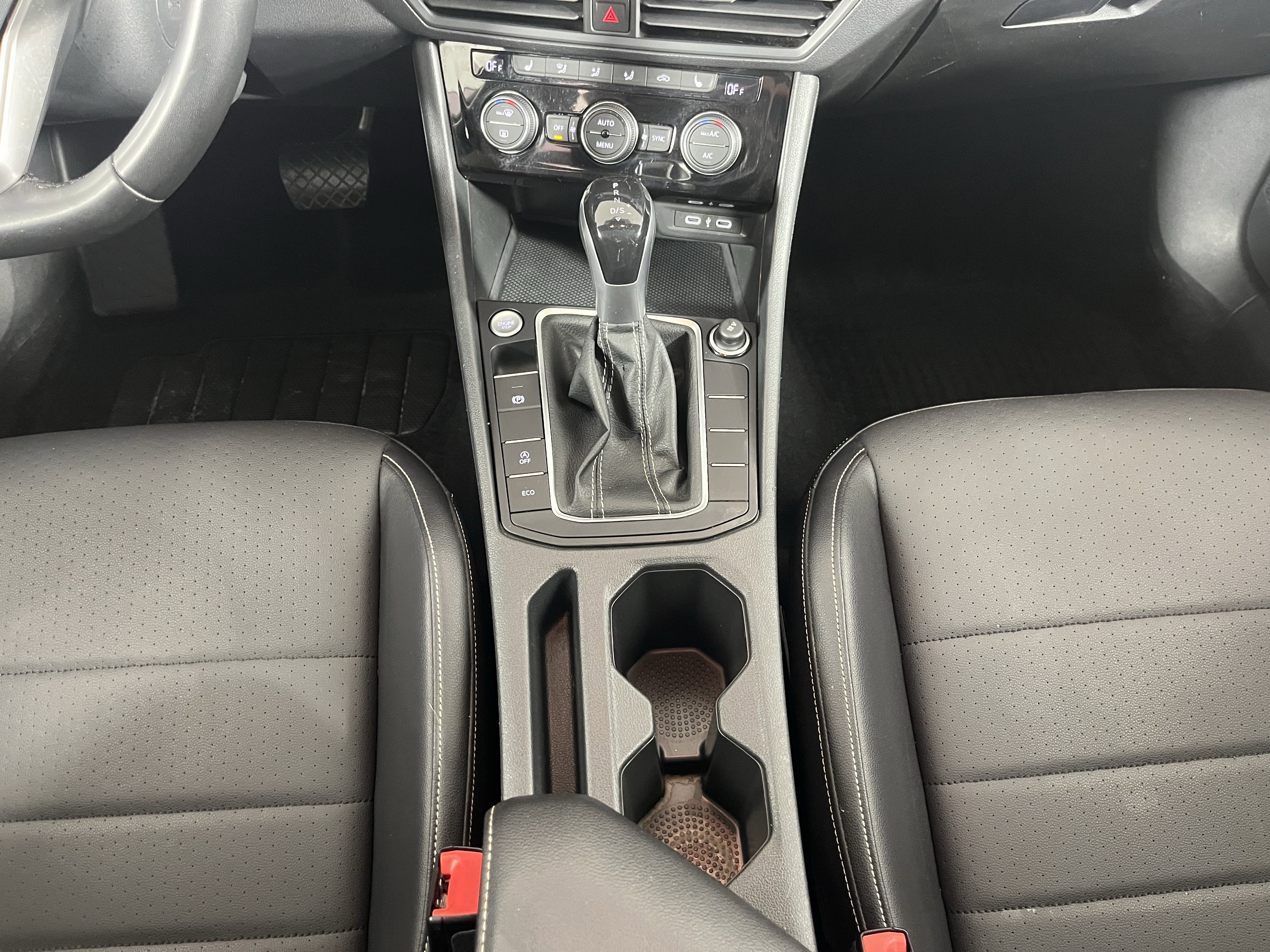 Certified 2023 Volkswagen Jetta SE w/ Panoramic Sunroof Package image 16