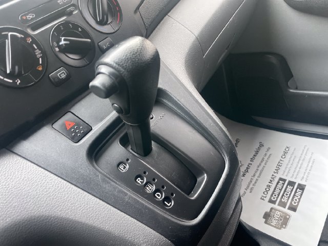 Used 2015 Chevrolet City Express LT w/ Technology Package FWD image 17