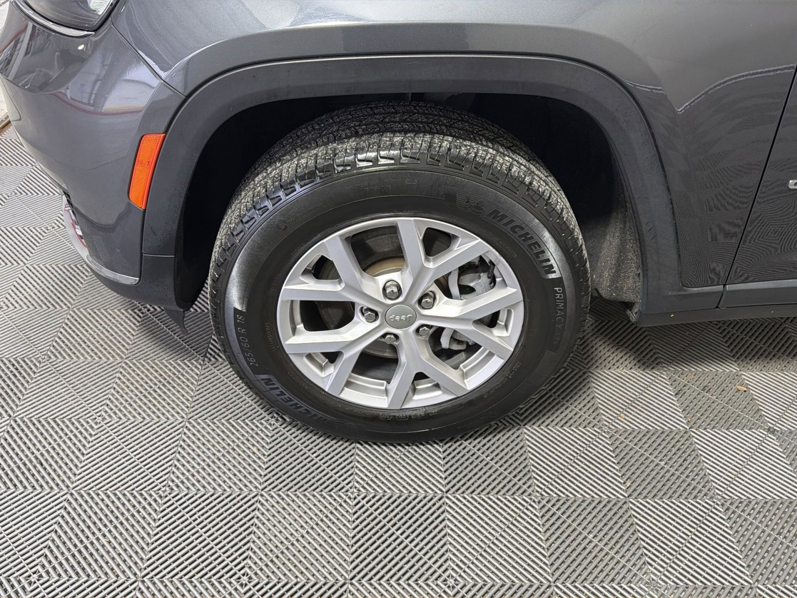 Used 2022 Jeep Grand Cherokee L Limited image 12