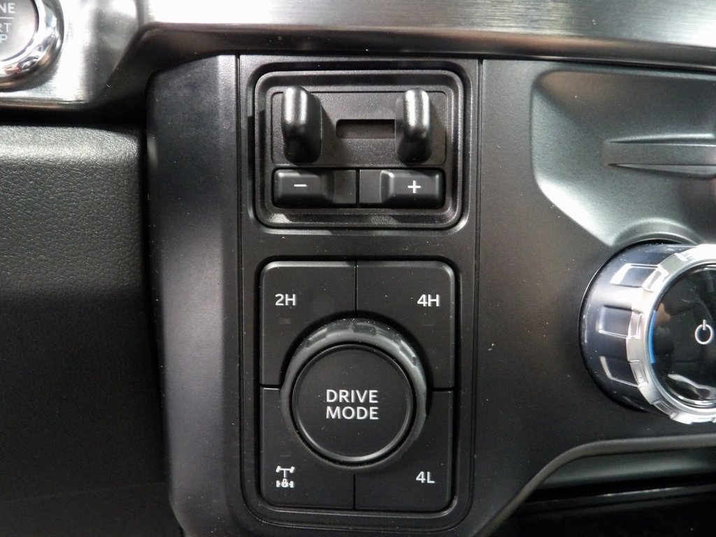 Used 2024 Ford F250 Lariat w/ Black Appearance Package image 55