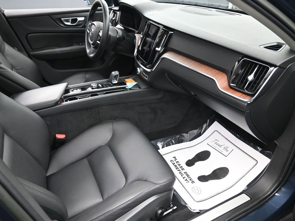 Used 2023 Volvo V60 B5 Cross Country Plus w/ Climate Package image 29