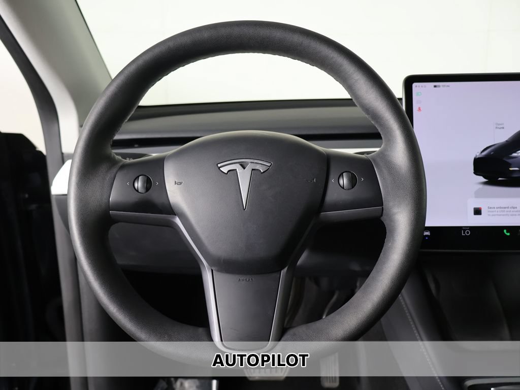 Used 2023 Tesla Model Y Long Range AWD/4WD image 3
