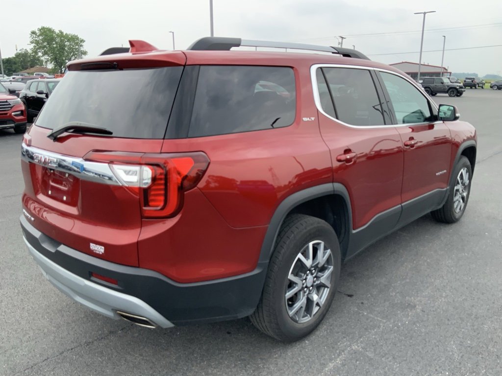 Used 2023 GMC Acadia SLT image 13