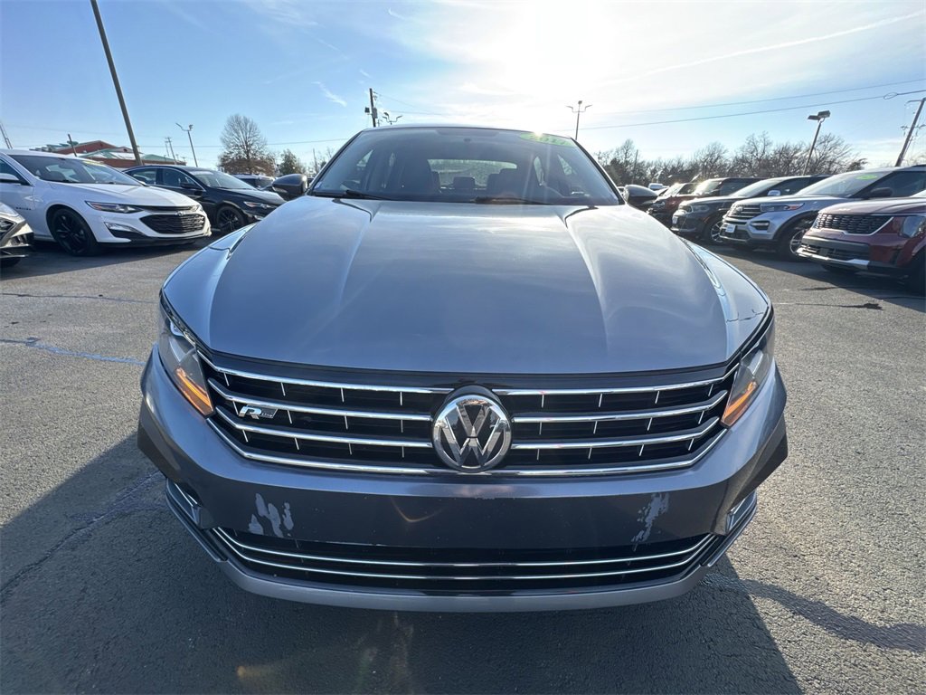 Used 2017 Volkswagen Passat 1.8T R-Line image 25