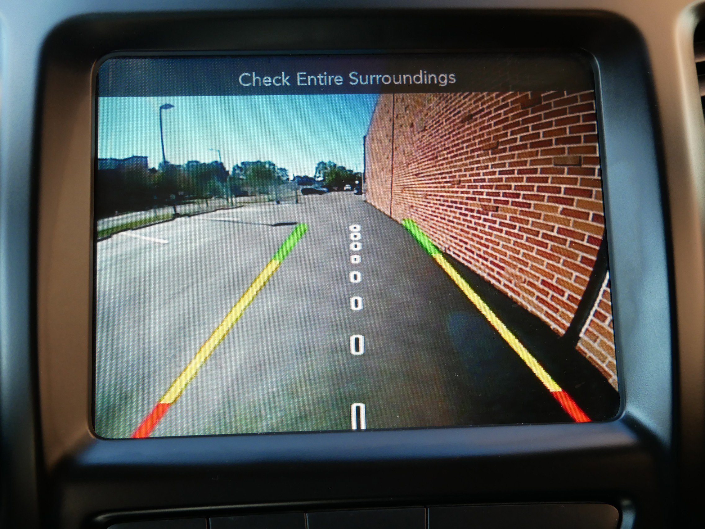 Used 2018 Jeep Cherokee Trailhawk w/ Cold Weather Group image 17