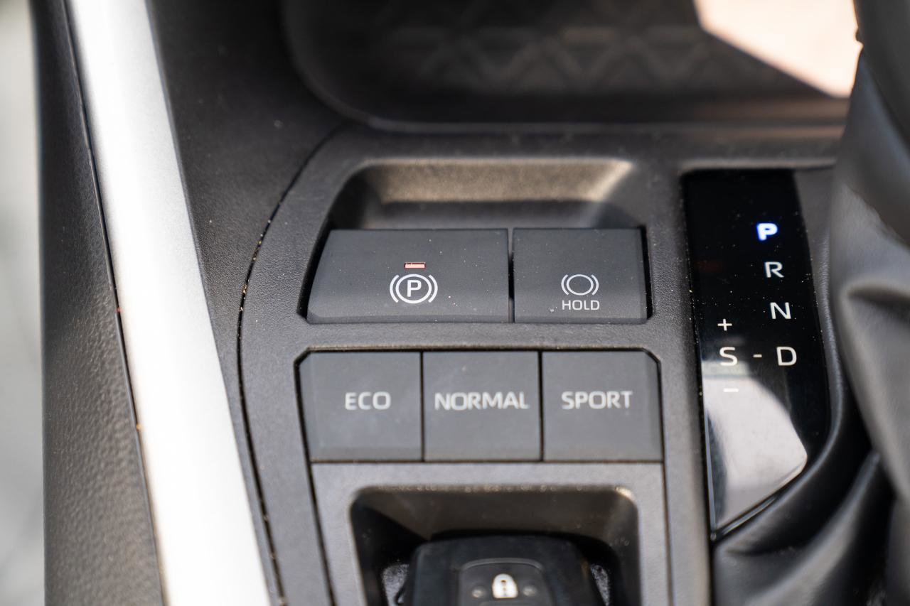 Used 2024 Toyota RAV4 XLE image 34