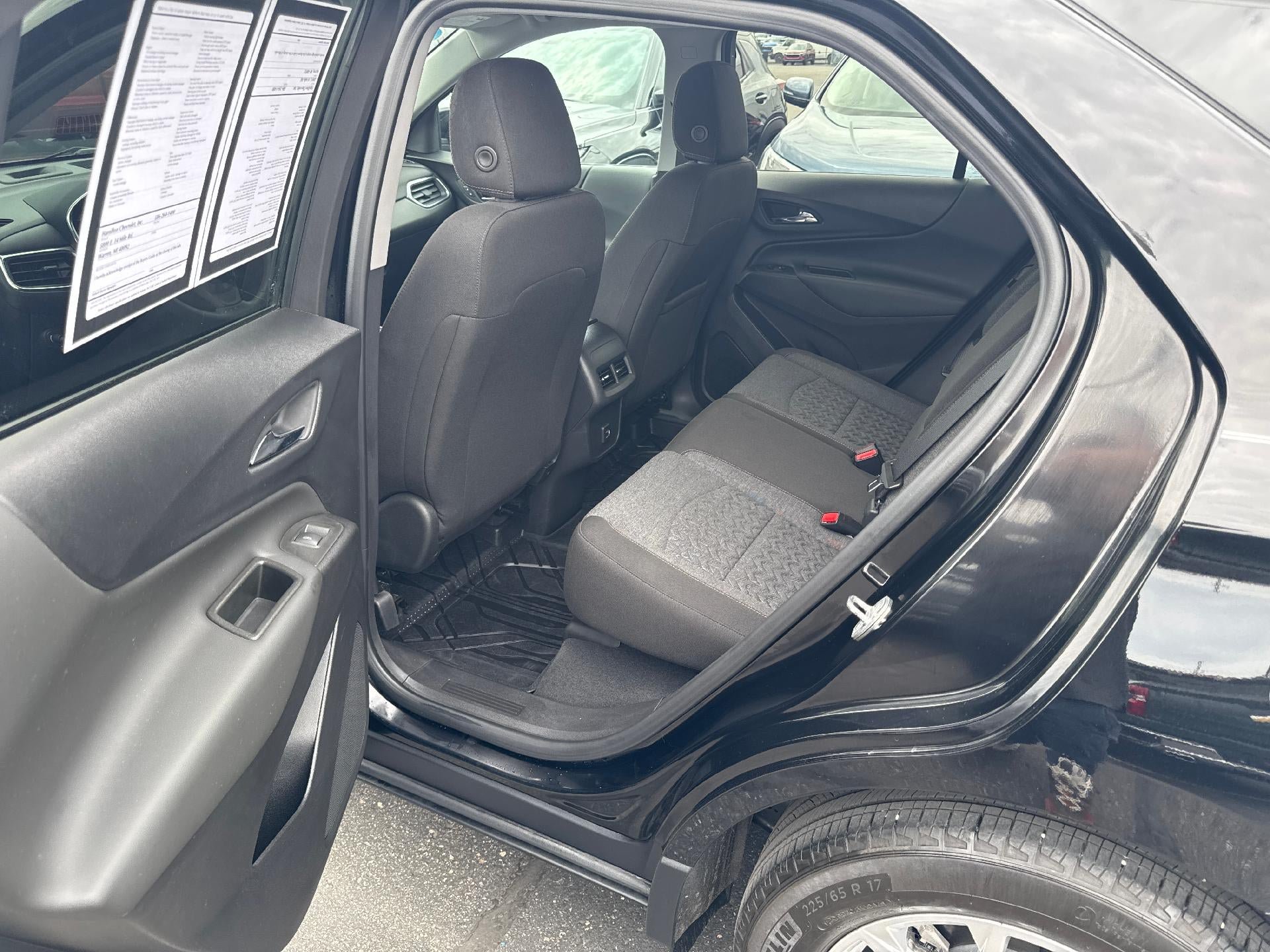 Used 2023 Chevrolet Equinox LT FWD image 11