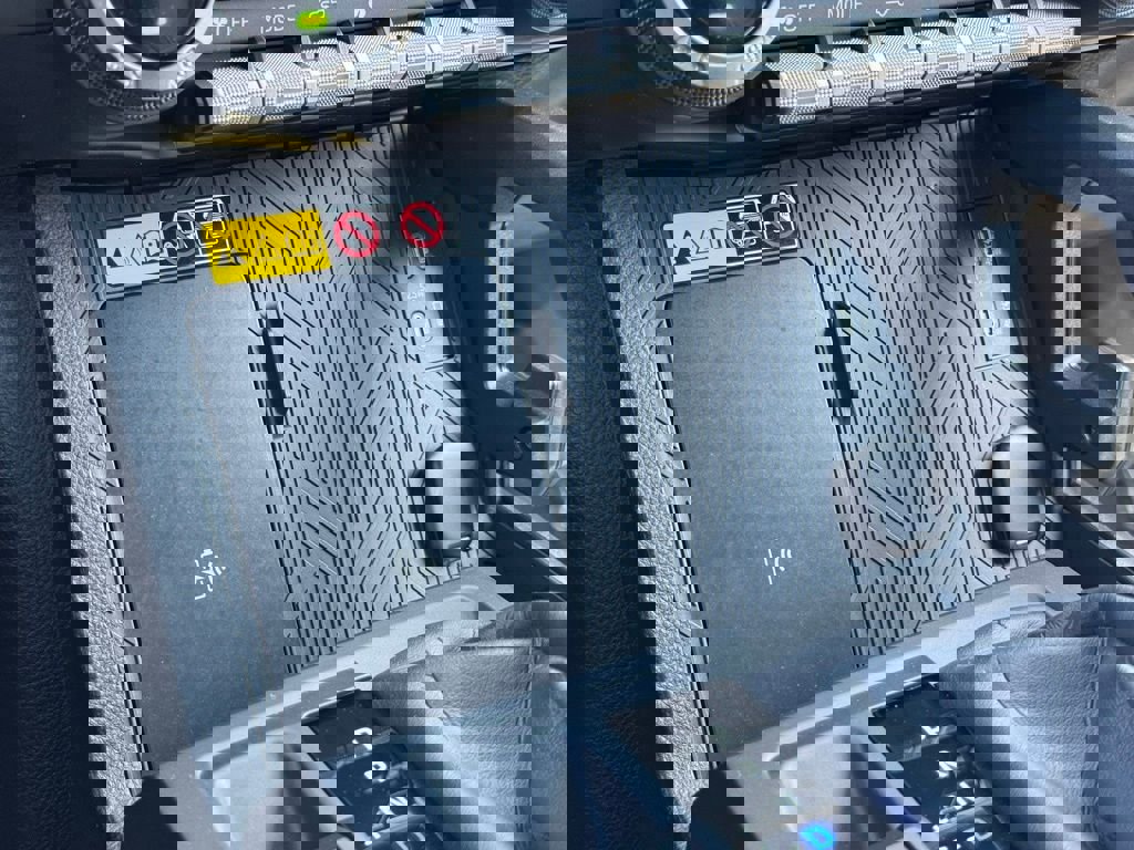 Used 2026 Toyota Tacoma Limited image 35