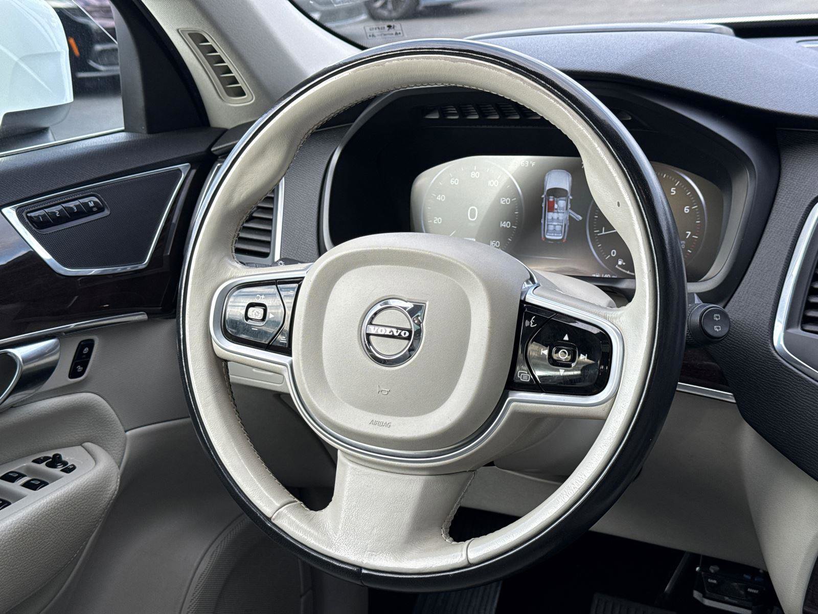 Used 2019 Volvo XC90 T6 Momentum w/ Advanced Package image 24